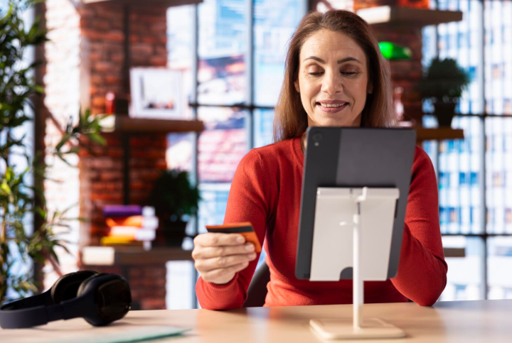 How Much Can You Earn with a Reseller SMM Panel?